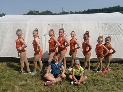 77c70b15-bec3-4591-80f6-3e31392e5535