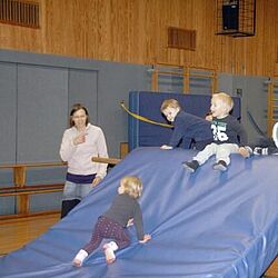 Fotos Eltern-Kind-Turnen 02.12.2010 003